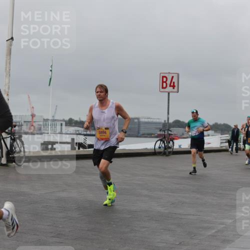 13.09.2026 - Kiel Lauf Andreas Tolksdorf http://msf.ph/oto/10479365 13.09.2026 11:52:52 Kiellinie 9821, 5894, 4, 3 meine-sportfotos.de
