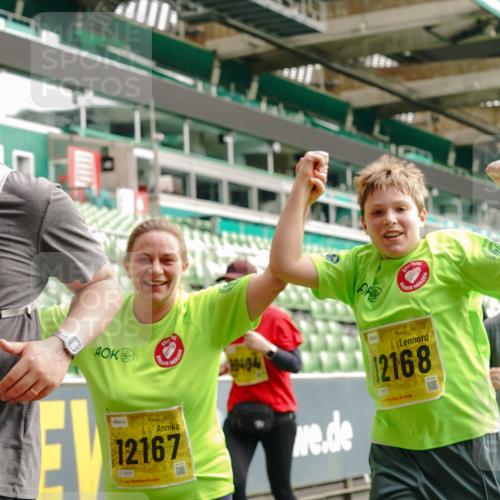 13.09.2026 - 21. swb-Marathon Bremen Michael Burmester http://msf.ph/oto/10479380 13.09.2026 10:41:03 Laufen im Stadion 10155, 10156, 10163, 10169, 10213, 10234, 10247, 10299, 10313, 10321, 10354, 10386, 10399, 10406, 10414, 10417, 10419, 10422, 10424, 10435, 10455, 10461, 10462, 10483, 10484, 10527, 10545, 10547, 10570, 10580, 10582, 10586, 10599, 10611, 10644, 10653, 10660, 10694, 10696, 10705, 10706, 10719, 10722, 10737, 10751, 10766, 10768, 10776, 10804, 10859, 10889, 11043, 11048 meine-sportfotos.de