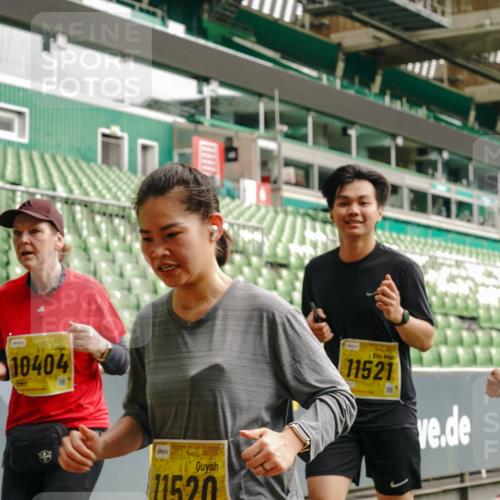 13.09.2026 - 21. swb-Marathon Bremen Michael Burmester http://msf.ph/oto/10479430 13.09.2026 10:41:04 Laufen im Stadion 10155, 10156, 10163, 10169, 10213, 10234, 10247, 10299, 10313, 10321, 10354, 10386, 10399, 10406, 10414, 10417, 10419, 10422, 10424, 10435, 10455, 10461, 10462, 10483, 10484, 10527, 10545, 10547, 10570, 10580, 10582, 10586, 10599, 10611, 10644, 10653, 10694, 10696, 10705, 10706, 10719, 10722, 10737, 10751, 10766, 10768, 10776, 10804, 10859, 10889, 11043, 11048 meine-sportfotos.de