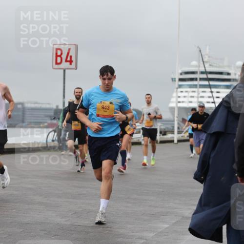 13.09.2026 - Kiel Lauf Andreas Tolksdorf http://msf.ph/oto/10479458 13.09.2026 11:53:01 Kiellinie 4, 11081, 6640, 38, 943 meine-sportfotos.de