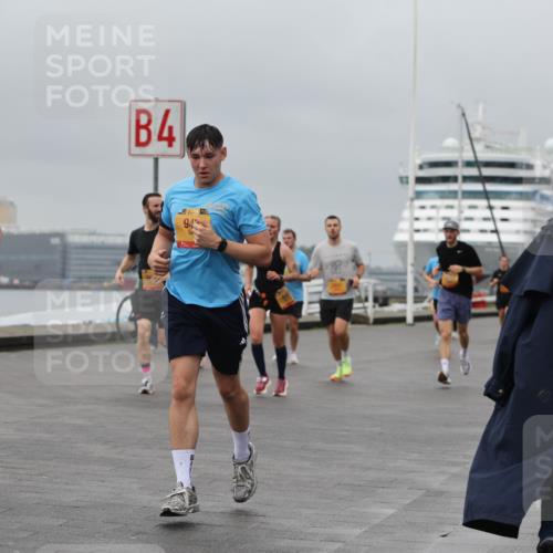 13.09.2026 - Kiel Lauf Andreas Tolksdorf http://msf.ph/oto/10479467 13.09.2026 11:53:01 Kiellinie 39, 11081, 4, 94 meine-sportfotos.de