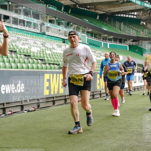 13.09.2026 - 21. swb-Marathon Bremen Michael Burmester http://msf.ph/oto/10479498 13.09.2026 10:41:08 Laufen im Stadion 10155, 10156, 10163, 10169, 10213, 10234, 10247, 10299, 10313, 10321, 10354, 10386, 10399, 10406, 10414, 10417, 10419, 10422, 10424, 10435, 10455, 10461, 10462, 10483, 10484, 10527, 10545, 10546, 10547, 10570, 10580, 10582, 10586, 10599, 10611, 10644, 10653, 10694, 10696, 10705, 10706, 10719, 10722, 10737, 10751, 10766, 10768, 10776, 10804, 10859, 10889, 10977, 11043, 11048 meine-sportfotos.de