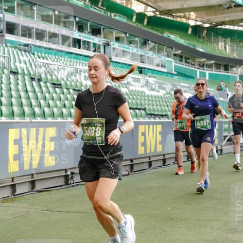 13.09.2026 - 21. swb-Marathon Bremen Michael Burmester http://msf.ph/oto/10479514 13.09.2026 13:18:42 Laufen im Stadion 311, 333, 404, 486, 512, 546, 732, 753, 837, 921, 938, 1424, 1425, 1431, 1506, 1765, 1790, 1844, 1868, 2056, 2096, 2123, 2137, 2224, 2240, 2294, 2315, 2357, 2358, 2389, 2419, 2453, 2557, 2563, 2601, 2614, 2622, 2647, 2655, 2689, 2703, 2786, 2843, 2845, 2849, 2857, 2879, 2880, 2893, 2944, 2983, 2984, 2999, 3031, 3046, 3072, 3096, 3100, 3146, 3180, 3189, 3198, 3210, 3285, 3287, 3314, 3337, 3421, 3431, 3476, 3537, 3548, 3619, 3633, 3654, 3740, 3879, 4478 meine-sportfotos.de