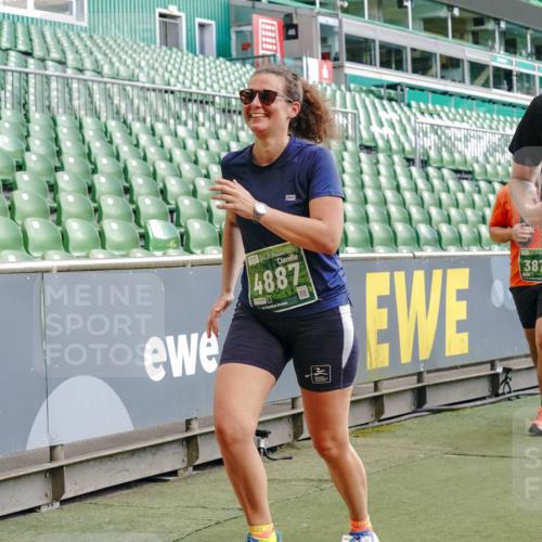 13.09.2026 - 21. swb-Marathon Bremen Michael Burmester http://msf.ph/oto/10479538 13.09.2026 13:18:44 Laufen im Stadion 311, 333, 404, 486, 512, 546, 732, 753, 837, 921, 938, 1424, 1425, 1431, 1506, 1765, 1790, 1844, 1868, 2056, 2096, 2123, 2137, 2224, 2240, 2294, 2315, 2357, 2358, 2389, 2419, 2453, 2557, 2563, 2601, 2614, 2622, 2647, 2689, 2703, 2786, 2843, 2845, 2849, 2857, 2879, 2880, 2893, 2944, 2983, 2984, 2999, 3031, 3046, 3072, 3096, 3100, 3146, 3180, 3189, 3198, 3210, 3285, 3287, 3337, 3421, 3431, 3476, 3537, 3548, 3619, 3633, 3654, 3740, 3879, 4478 meine-sportfotos.de