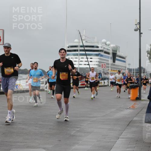 13.09.2026 - Kiel Lauf Andreas Tolksdorf http://msf.ph/oto/10479541 13.09.2026 11:53:05 Kiellinie 4, 2043, 10751, 8361, 3 meine-sportfotos.de