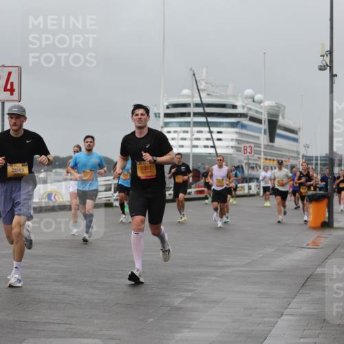 13.09.2026 - Kiel Lauf Andreas Tolksdorf http://msf.ph/oto/10479548 13.09.2026 11:53:05 Kiellinie 4, 2043, 8361, 3 meine-sportfotos.de