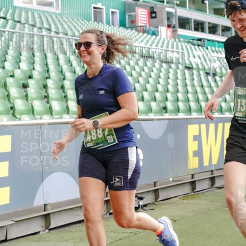 13.09.2026 - 21. swb-Marathon Bremen Michael Burmester http://msf.ph/oto/10479555 13.09.2026 13:18:44 Laufen im Stadion 311, 333, 404, 486, 512, 546, 732, 753, 837, 921, 938, 1424, 1425, 1431, 1506, 1765, 1790, 1844, 1868, 2056, 2096, 2123, 2137, 2224, 2240, 2294, 2315, 2357, 2358, 2389, 2419, 2453, 2557, 2563, 2601, 2614, 2622, 2647, 2689, 2703, 2786, 2843, 2845, 2849, 2857, 2879, 2880, 2893, 2944, 2983, 2984, 2999, 3031, 3046, 3072, 3096, 3100, 3146, 3180, 3189, 3198, 3210, 3285, 3287, 3337, 3421, 3431, 3476, 3537, 3548, 3619, 3633, 3654, 3740, 3879, 4478 meine-sportfotos.de