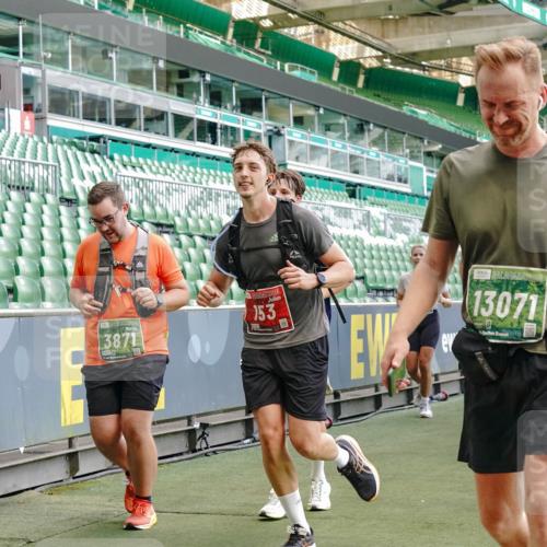 13.09.2026 - 21. swb-Marathon Bremen Michael Burmester http://msf.ph/oto/10479566 13.09.2026 13:18:45 Laufen im Stadion 311, 333, 404, 486, 512, 546, 732, 753, 837, 921, 938, 1424, 1425, 1431, 1506, 1765, 1790, 1844, 1868, 2056, 2096, 2123, 2137, 2224, 2240, 2294, 2315, 2357, 2358, 2389, 2419, 2453, 2557, 2563, 2601, 2614, 2622, 2647, 2689, 2703, 2786, 2843, 2845, 2849, 2857, 2879, 2880, 2893, 2944, 2983, 2984, 2999, 3031, 3046, 3072, 3096, 3100, 3146, 3180, 3189, 3198, 3210, 3285, 3287, 3337, 3421, 3431, 3476, 3537, 3548, 3619, 3633, 3654, 3740, 3879, 4478 meine-sportfotos.de