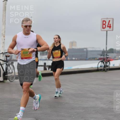 13.09.2026 - Kiel Lauf Andreas Tolksdorf http://msf.ph/oto/10479581 13.09.2026 11:53:13 Kiellinie 38, 856, 7012, 4, 4335 meine-sportfotos.de