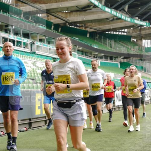 13.09.2026 - 21. swb-Marathon Bremen Michael Burmester http://msf.ph/oto/10479630 13.09.2026 10:41:12 Laufen im Stadion 10155, 10156, 10163, 10169, 10213, 10234, 10247, 10299, 10313, 10321, 10354, 10386, 10399, 10406, 10414, 10417, 10419, 10422, 10424, 10435, 10455, 10461, 10462, 10483, 10484, 10527, 10545, 10546, 10547, 10570, 10580, 10582, 10586, 10599, 10611, 10644, 10653, 10694, 10696, 10705, 10706, 10719, 10722, 10737, 10751, 10766, 10768, 10776, 10804, 10859, 10889, 10977, 11043, 11048 meine-sportfotos.de