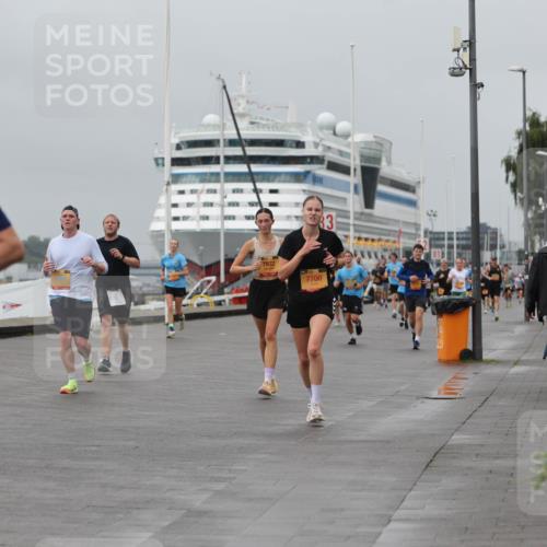13.09.2026 - Kiel Lauf Andreas Tolksdorf http://msf.ph/oto/10479635 13.09.2026 11:53:18 Kiellinie 34, 7832, 7700 meine-sportfotos.de