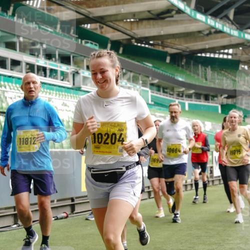 13.09.2026 - 21. swb-Marathon Bremen Michael Burmester http://msf.ph/oto/10479644 13.09.2026 10:41:12 Laufen im Stadion 10155, 10156, 10163, 10169, 10213, 10234, 10247, 10299, 10313, 10321, 10354, 10386, 10399, 10406, 10414, 10417, 10419, 10422, 10424, 10435, 10455, 10461, 10462, 10483, 10484, 10527, 10545, 10546, 10547, 10570, 10580, 10582, 10586, 10599, 10611, 10644, 10653, 10694, 10696, 10705, 10706, 10719, 10722, 10737, 10751, 10766, 10768, 10776, 10804, 10859, 10889, 10977, 11043, 11048 meine-sportfotos.de