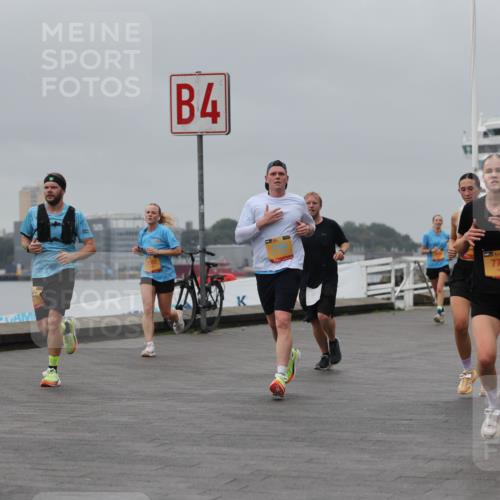 13.09.2026 - Kiel Lauf Andreas Tolksdorf http://msf.ph/oto/10479680 13.09.2026 11:53:19 Kiellinie 4627, 7592, 4, 7700 meine-sportfotos.de