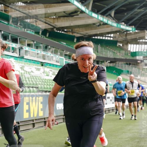 13.09.2026 - 21. swb-Marathon Bremen Michael Burmester http://msf.ph/oto/10479750 13.09.2026 10:41:16 Laufen im Stadion 10155, 10156, 10163, 10169, 10213, 10234, 10247, 10299, 10313, 10321, 10354, 10386, 10399, 10406, 10414, 10417, 10419, 10422, 10424, 10435, 10455, 10461, 10462, 10483, 10519, 10527, 10545, 10546, 10547, 10570, 10582, 10586, 10599, 10611, 10644, 10653, 10694, 10696, 10705, 10706, 10719, 10722, 10737, 10751, 10766, 10768, 10776, 10804, 10859, 10889, 10909, 10963, 10977, 11043, 11048 meine-sportfotos.de