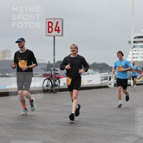 13.09.2026 - Kiel Lauf Andreas Tolksdorf http://msf.ph/oto/10479810 13.09.2026 11:53:33 Kiellinie 1062, 4, 280, 83 meine-sportfotos.de