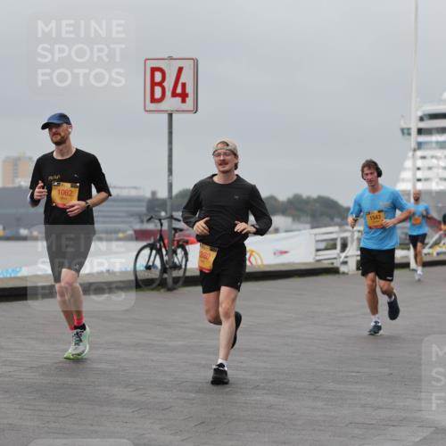 13.09.2026 - Kiel Lauf Andreas Tolksdorf http://msf.ph/oto/10479813 13.09.2026 11:53:33 Kiellinie 1062, 4, 280, 1543, 83 meine-sportfotos.de