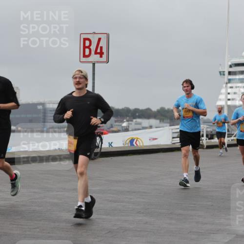 13.09.2026 - Kiel Lauf Andreas Tolksdorf http://msf.ph/oto/10479829 13.09.2026 11:53:33 Kiellinie 1062, 280, 4, 1543, 3 meine-sportfotos.de