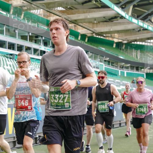 13.09.2026 - 21. swb-Marathon Bremen Michael Burmester http://msf.ph/oto/10479849 13.09.2026 13:18:56 Laufen im Stadion 311, 333, 404, 486, 512, 546, 732, 753, 837, 921, 938, 1156, 1424, 1425, 1431, 1506, 1765, 1790, 1844, 1868, 2056, 2123, 2137, 2224, 2240, 2294, 2315, 2357, 2358, 2453, 2557, 2563, 2601, 2614, 2622, 2626, 2647, 2689, 2702, 2703, 2722, 2786, 2843, 2845, 2849, 2857, 2879, 2880, 2893, 2944, 2983, 2999, 3031, 3046, 3072, 3096, 3100, 3116, 3146, 3180, 3189, 3198, 3210, 3243, 3263, 3285, 3287, 3337, 3421, 3476, 3537, 3548, 3619, 3633, 3654, 3740, 3879, 4478 meine-sportfotos.de