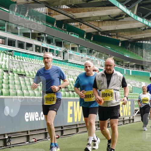 13.09.2026 - 21. swb-Marathon Bremen Michael Burmester http://msf.ph/oto/10479852 13.09.2026 10:41:21 Laufen im Stadion 10155, 10156, 10163, 10169, 10213, 10247, 10299, 10313, 10321, 10354, 10386, 10399, 10406, 10414, 10417, 10419, 10422, 10424, 10435, 10455, 10461, 10462, 10483, 10519, 10527, 10545, 10546, 10547, 10570, 10582, 10586, 10599, 10611, 10644, 10653, 10694, 10696, 10705, 10706, 10719, 10722, 10751, 10766, 10768, 10776, 10804, 10859, 10889, 10909, 10963, 10977, 11043, 11048 meine-sportfotos.de