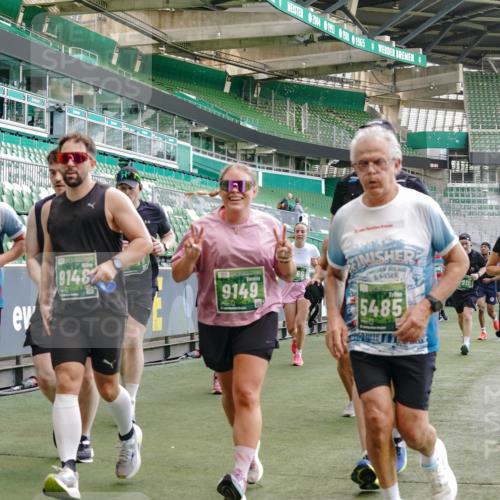 13.09.2026 - 21. swb-Marathon Bremen Michael Burmester http://msf.ph/oto/10479865 13.09.2026 13:18:57 Laufen im Stadion 311, 333, 404, 486, 512, 546, 732, 753, 837, 921, 938, 1156, 1424, 1425, 1431, 1506, 1765, 1790, 1844, 1868, 2056, 2123, 2137, 2224, 2240, 2294, 2315, 2357, 2358, 2453, 2557, 2563, 2601, 2614, 2622, 2626, 2647, 2689, 2702, 2703, 2722, 2786, 2843, 2845, 2849, 2857, 2879, 2880, 2893, 2944, 2983, 2999, 3031, 3046, 3072, 3096, 3100, 3116, 3146, 3180, 3189, 3198, 3210, 3243, 3263, 3285, 3287, 3315, 3337, 3421, 3476, 3537, 3548, 3619, 3633, 3654, 3740, 3879, 4478 meine-sportfotos.de