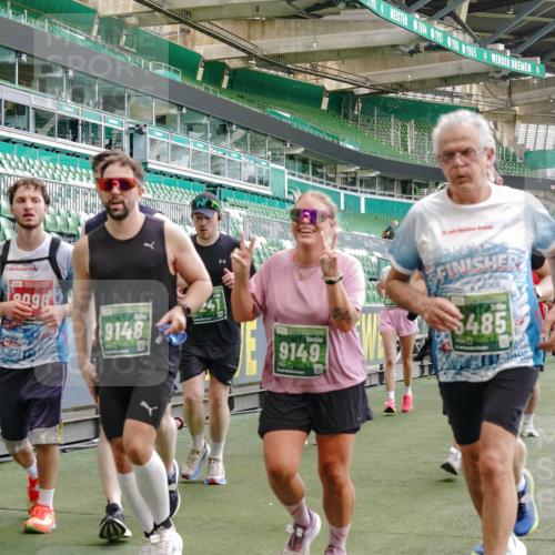 13.09.2026 - 21. swb-Marathon Bremen Michael Burmester http://msf.ph/oto/10479884 13.09.2026 13:18:57 Laufen im Stadion 311, 333, 404, 486, 512, 546, 732, 753, 837, 921, 938, 1156, 1424, 1425, 1431, 1506, 1765, 1790, 1844, 1868, 2056, 2123, 2137, 2224, 2240, 2294, 2315, 2357, 2358, 2453, 2557, 2563, 2601, 2614, 2622, 2626, 2647, 2689, 2702, 2703, 2722, 2786, 2843, 2845, 2849, 2857, 2879, 2880, 2893, 2944, 2983, 2999, 3031, 3046, 3072, 3096, 3100, 3116, 3146, 3180, 3189, 3198, 3210, 3243, 3263, 3285, 3287, 3315, 3337, 3421, 3476, 3537, 3548, 3619, 3633, 3654, 3740, 3879, 4478 meine-sportfotos.de