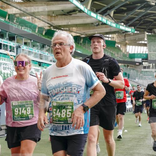 13.09.2026 - 21. swb-Marathon Bremen Michael Burmester http://msf.ph/oto/10479895 13.09.2026 13:18:57 Laufen im Stadion 311, 333, 404, 486, 512, 546, 732, 753, 837, 921, 938, 1156, 1424, 1425, 1431, 1506, 1765, 1790, 1844, 1868, 2056, 2123, 2137, 2224, 2240, 2294, 2315, 2357, 2358, 2453, 2557, 2563, 2601, 2614, 2622, 2626, 2647, 2689, 2702, 2703, 2722, 2786, 2843, 2845, 2849, 2857, 2879, 2880, 2893, 2944, 2983, 2999, 3031, 3046, 3072, 3096, 3100, 3116, 3146, 3180, 3189, 3198, 3210, 3243, 3263, 3285, 3287, 3315, 3337, 3421, 3476, 3537, 3548, 3619, 3633, 3654, 3740, 3879, 4478 meine-sportfotos.de