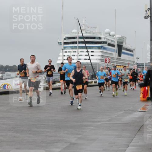 13.09.2026 - Kiel Lauf Andreas Tolksdorf http://msf.ph/oto/10479921 13.09.2026 11:53:39 Kiellinie 4, 8461, 1147, 4162, 3 meine-sportfotos.de