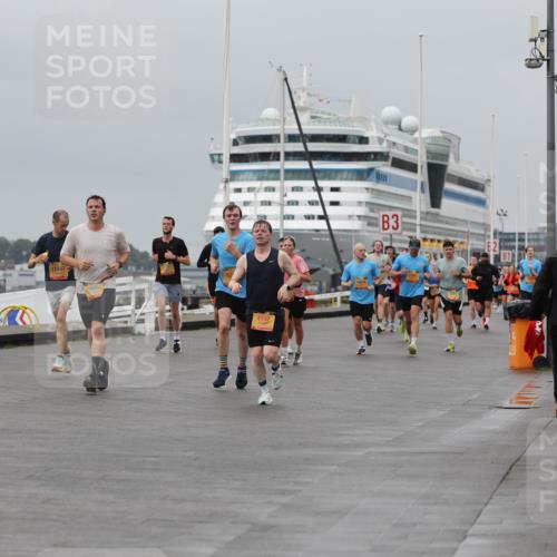 13.09.2026 - Kiel Lauf Andreas Tolksdorf http://msf.ph/oto/10479934 13.09.2026 11:53:39 Kiellinie 4, 8461, 11447, 4162, 3, 81 meine-sportfotos.de