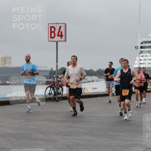 13.09.2026 - Kiel Lauf Andreas Tolksdorf http://msf.ph/oto/10479946 13.09.2026 11:53:40 Kiellinie 8461, 4, 4162, 3 meine-sportfotos.de