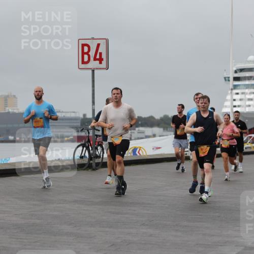 13.09.2026 - Kiel Lauf Andreas Tolksdorf http://msf.ph/oto/10479954 13.09.2026 11:53:41 Kiellinie 8461, 4, 4162, 3 meine-sportfotos.de