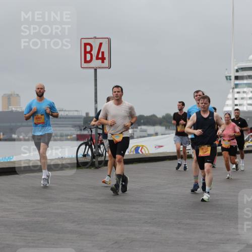 13.09.2026 - Kiel Lauf Andreas Tolksdorf http://msf.ph/oto/10479955 13.09.2026 11:53:41 Kiellinie 8461, 4, 4162, 3 meine-sportfotos.de