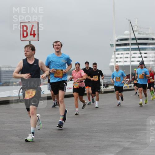 13.09.2026 - Kiel Lauf Andreas Tolksdorf http://msf.ph/oto/10479977 13.09.2026 11:53:43 Kiellinie 4, 4162, 6217, 5898, 10874, 3 meine-sportfotos.de