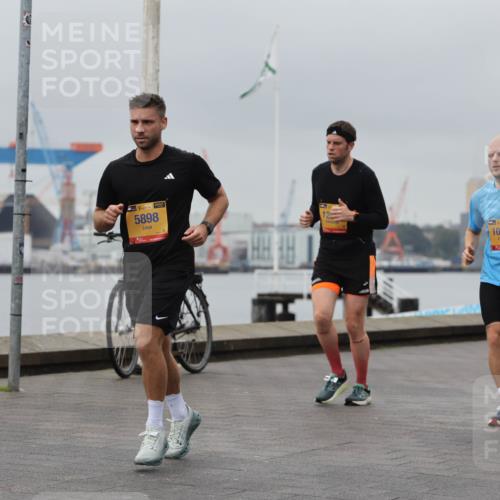 13.09.2026 - Kiel Lauf Andreas Tolksdorf http://msf.ph/oto/10479994 13.09.2026 11:53:48 Kiellinie 438, 4, 5898, 10874 meine-sportfotos.de