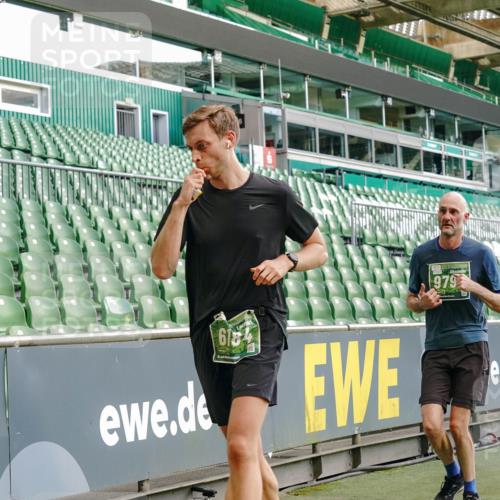 13.09.2026 - 21. swb-Marathon Bremen Michael Burmester http://msf.ph/oto/10480027 13.09.2026 13:19:04 Laufen im Stadion 311, 333, 404, 486, 512, 546, 732, 753, 837, 921, 938, 1156, 1431, 1506, 1765, 1844, 1868, 1916, 2056, 2123, 2137, 2224, 2240, 2294, 2315, 2357, 2358, 2453, 2557, 2563, 2614, 2622, 2626, 2647, 2689, 2702, 2703, 2722, 2786, 2843, 2845, 2849, 2857, 2879, 2880, 2893, 2944, 2983, 2999, 3031, 3046, 3072, 3096, 3100, 3116, 3146, 3189, 3198, 3210, 3243, 3263, 3285, 3287, 3315, 3476, 3537, 3548, 3619, 3633, 3654, 3740, 3879, 4478 meine-sportfotos.de
