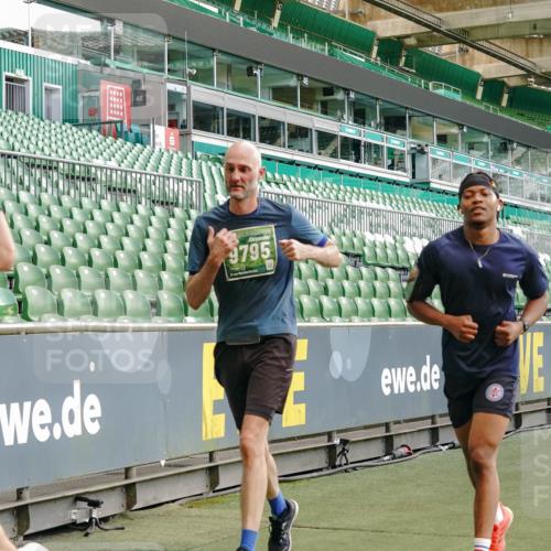 13.09.2026 - 21. swb-Marathon Bremen Michael Burmester http://msf.ph/oto/10480038 13.09.2026 13:19:04 Laufen im Stadion 311, 333, 404, 486, 512, 546, 732, 753, 837, 921, 938, 1156, 1431, 1506, 1765, 1844, 1868, 1916, 2056, 2123, 2137, 2224, 2240, 2294, 2315, 2357, 2358, 2453, 2557, 2563, 2614, 2622, 2626, 2647, 2689, 2702, 2703, 2722, 2786, 2843, 2845, 2849, 2857, 2879, 2880, 2893, 2944, 2983, 2999, 3031, 3046, 3072, 3096, 3100, 3116, 3146, 3189, 3198, 3210, 3243, 3263, 3285, 3287, 3315, 3476, 3537, 3548, 3619, 3633, 3654, 3740, 3879, 4478 meine-sportfotos.de