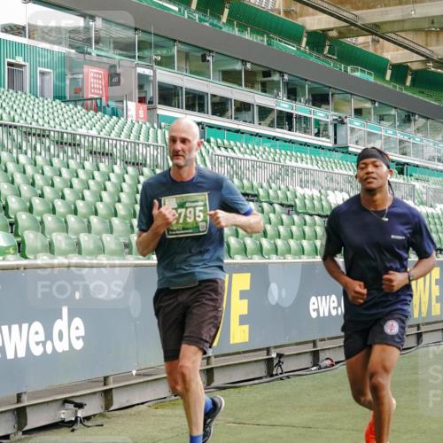 13.09.2026 - 21. swb-Marathon Bremen Michael Burmester http://msf.ph/oto/10480048 13.09.2026 13:19:04 Laufen im Stadion 311, 333, 404, 486, 512, 546, 732, 753, 837, 921, 938, 1156, 1431, 1506, 1765, 1844, 1868, 1916, 2056, 2123, 2137, 2224, 2240, 2294, 2315, 2357, 2358, 2453, 2557, 2563, 2614, 2622, 2626, 2647, 2689, 2702, 2703, 2722, 2786, 2843, 2845, 2849, 2857, 2879, 2880, 2893, 2944, 2983, 2999, 3031, 3046, 3072, 3096, 3100, 3116, 3146, 3189, 3198, 3210, 3243, 3263, 3285, 3287, 3315, 3476, 3537, 3548, 3619, 3633, 3654, 3740, 3879, 4478 meine-sportfotos.de