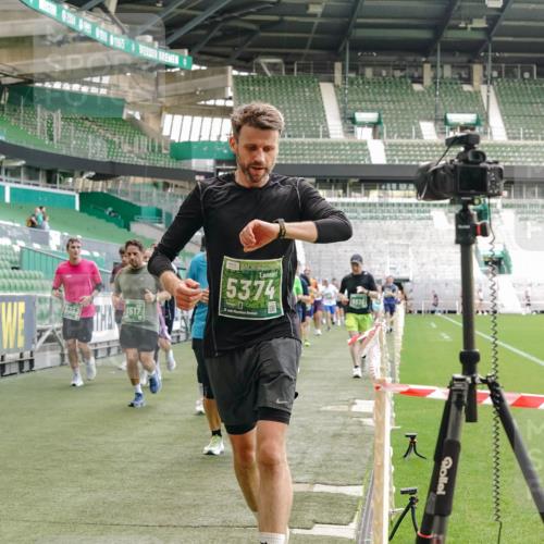13.09.2026 - 21. swb-Marathon Bremen Michael Burmester http://msf.ph/oto/10480126 13.09.2026 13:19:07 Laufen im Stadion 311, 333, 404, 464, 486, 512, 546, 732, 753, 837, 921, 938, 1156, 1431, 1506, 1765, 1844, 1868, 1916, 2056, 2123, 2137, 2224, 2240, 2294, 2315, 2357, 2358, 2453, 2557, 2563, 2614, 2622, 2626, 2647, 2689, 2702, 2703, 2722, 2786, 2843, 2845, 2849, 2857, 2879, 2880, 2893, 2944, 2983, 2999, 3031, 3046, 3059, 3072, 3096, 3100, 3116, 3146, 3189, 3198, 3210, 3243, 3263, 3285, 3287, 3315, 3476, 3537, 3548, 3619, 3633, 3654, 3740, 3879, 4478 meine-sportfotos.de