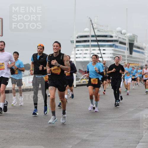 13.09.2026 - Kiel Lauf Andreas Tolksdorf http://msf.ph/oto/10480182 13.09.2026 11:54:06 Kiellinie 4, 12668, 8918, 985 meine-sportfotos.de