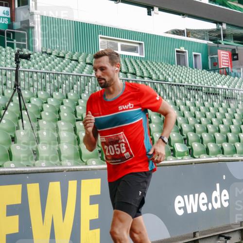 13.09.2026 - 21. swb-Marathon Bremen Michael Burmester http://msf.ph/oto/10480199 13.09.2026 13:19:10 Laufen im Stadion 311, 333, 404, 464, 486, 512, 546, 732, 753, 837, 921, 938, 1066, 1156, 1431, 1506, 1765, 1844, 1868, 1916, 2056, 2123, 2137, 2224, 2240, 2294, 2315, 2357, 2358, 2453, 2557, 2563, 2614, 2622, 2626, 2647, 2689, 2702, 2703, 2722, 2756, 2786, 2843, 2845, 2849, 2857, 2879, 2880, 2893, 2944, 2983, 2999, 3031, 3046, 3059, 3072, 3096, 3100, 3116, 3146, 3189, 3198, 3210, 3243, 3263, 3285, 3287, 3315, 3476, 3537, 3619, 3633, 3654, 3740, 3879, 4478 meine-sportfotos.de