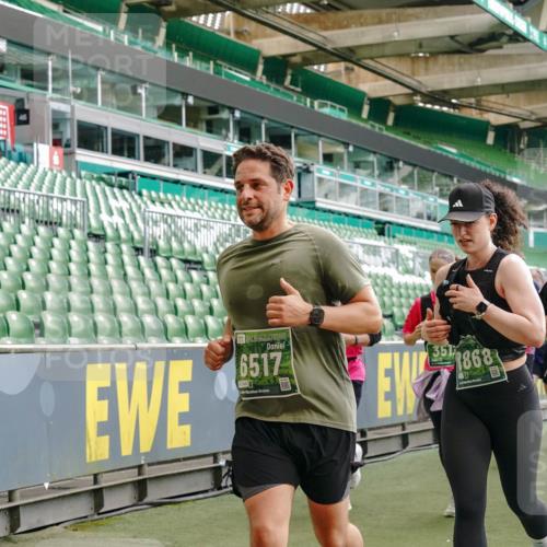 13.09.2026 - 21. swb-Marathon Bremen Michael Burmester http://msf.ph/oto/10480211 13.09.2026 13:19:11 Laufen im Stadion 311, 333, 404, 464, 486, 512, 546, 732, 753, 837, 921, 938, 1066, 1156, 1431, 1506, 1765, 1844, 1868, 1916, 2056, 2123, 2137, 2224, 2240, 2294, 2315, 2357, 2358, 2453, 2557, 2563, 2614, 2622, 2626, 2689, 2702, 2703, 2722, 2756, 2786, 2843, 2845, 2849, 2857, 2879, 2880, 2893, 2944, 2983, 2999, 3031, 3046, 3059, 3072, 3096, 3100, 3116, 3146, 3189, 3198, 3210, 3243, 3263, 3285, 3287, 3315, 3476, 3537, 3619, 3633, 3654, 3740, 3879, 4478 meine-sportfotos.de