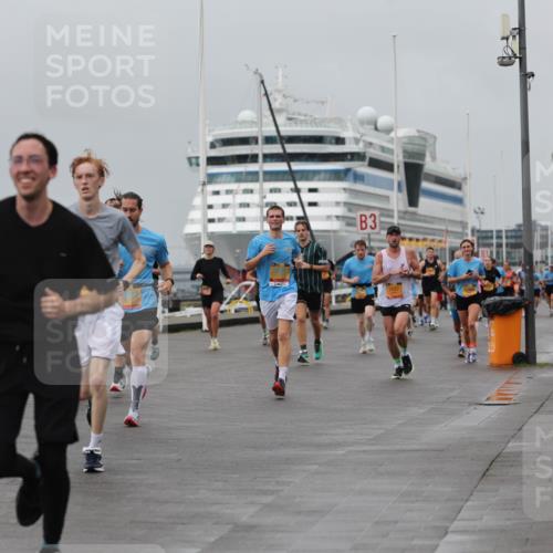 13.09.2026 - Kiel Lauf Andreas Tolksdorf http://msf.ph/oto/10480244 13.09.2026 11:54:10 Kiellinie 4, 3765, 3, 2422 meine-sportfotos.de