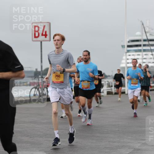13.09.2026 - Kiel Lauf Andreas Tolksdorf http://msf.ph/oto/10480261 13.09.2026 11:54:11 Kiellinie 4, 38, 766 meine-sportfotos.de