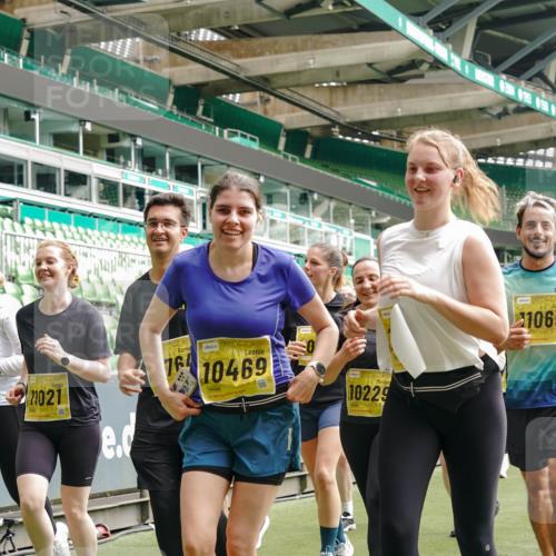 13.09.2026 - 21. swb-Marathon Bremen Michael Burmester http://msf.ph/oto/10480279 13.09.2026 10:41:34 Laufen im Stadion 10148, 10155, 10163, 10169, 10213, 10247, 10299, 10313, 10321, 10354, 10395, 10396, 10399, 10406, 10414, 10417, 10419, 10422, 10424, 10435, 10455, 10461, 10462, 10483, 10490, 10519, 10527, 10545, 10546, 10547, 10570, 10582, 10586, 10611, 10644, 10694, 10705, 10706, 10719, 10722, 10766, 10768, 10776, 10804, 10859, 10889, 10909, 10963, 10977, 11043, 11048, 11084, 11085, 11090, 11097, 11098, 11192 meine-sportfotos.de