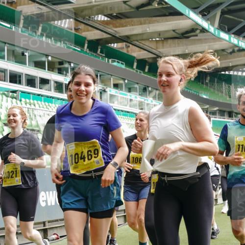 13.09.2026 - 21. swb-Marathon Bremen Michael Burmester http://msf.ph/oto/10480299 13.09.2026 10:41:34 Laufen im Stadion 10148, 10155, 10163, 10169, 10213, 10247, 10299, 10313, 10321, 10354, 10395, 10396, 10399, 10406, 10414, 10417, 10419, 10422, 10424, 10435, 10455, 10461, 10462, 10483, 10490, 10519, 10527, 10545, 10546, 10547, 10570, 10582, 10586, 10611, 10644, 10694, 10705, 10706, 10719, 10722, 10766, 10768, 10776, 10804, 10859, 10889, 10909, 10963, 10977, 11043, 11048, 11084, 11085, 11090, 11097, 11098, 11192 meine-sportfotos.de