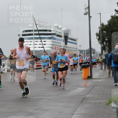 13.09.2026 - Kiel Lauf Andreas Tolksdorf http://msf.ph/oto/10480315 13.09.2026 11:54:15 Kiellinie 2422, 3, 12486, 10 meine-sportfotos.de