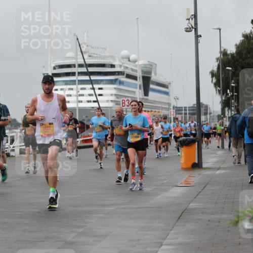 13.09.2026 - Kiel Lauf Andreas Tolksdorf http://msf.ph/oto/10480317 13.09.2026 11:54:15 Kiellinie 3, 2422, 12486, 30 meine-sportfotos.de
