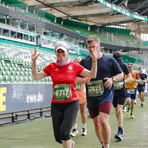 13.09.2026 - 21. swb-Marathon Bremen Michael Burmester http://msf.ph/oto/10480378 13.09.2026 13:19:16 Laufen im Stadion 333, 404, 464, 486, 512, 546, 732, 753, 837, 921, 938, 1066, 1156, 1431, 1506, 1765, 1844, 1868, 1916, 2028, 2056, 2123, 2137, 2224, 2240, 2294, 2315, 2357, 2358, 2453, 2557, 2563, 2614, 2622, 2626, 2689, 2702, 2703, 2722, 2756, 2786, 2843, 2845, 2849, 2857, 2879, 2880, 2893, 2944, 2983, 2999, 3031, 3046, 3059, 3072, 3096, 3100, 3116, 3146, 3189, 3198, 3210, 3243, 3263, 3285, 3287, 3315, 3476, 3537, 3619, 3633, 3654, 3740, 3879, 4478 meine-sportfotos.de