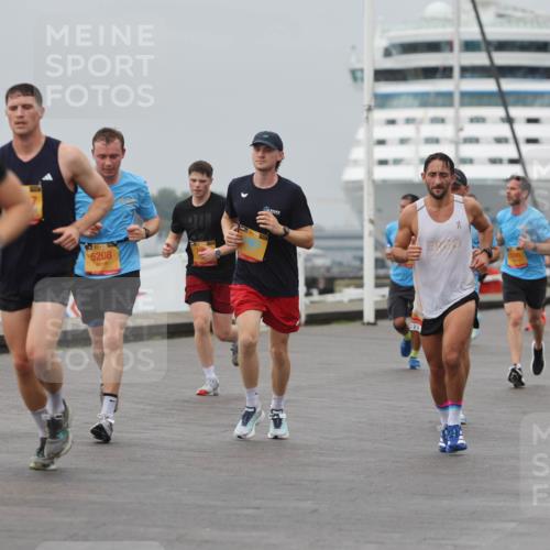 13.09.2026 - Kiel Lauf Andreas Tolksdorf http://msf.ph/oto/10480391 13.09.2026 11:54:24 Kiellinie 3 meine-sportfotos.de
