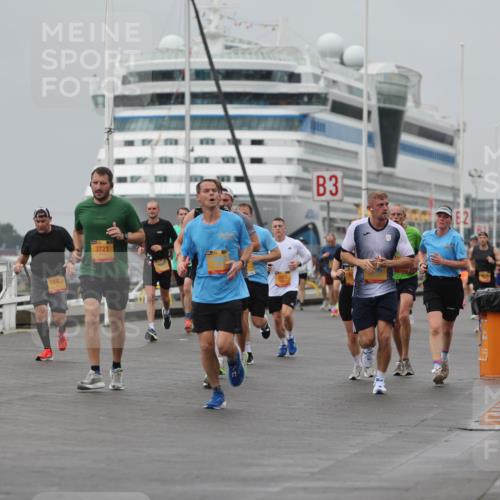 13.09.2026 - Kiel Lauf Andreas Tolksdorf http://msf.ph/oto/10480460 13.09.2026 11:54:29 Kiellinie 12461, 3721, 3, 2, 2876 meine-sportfotos.de