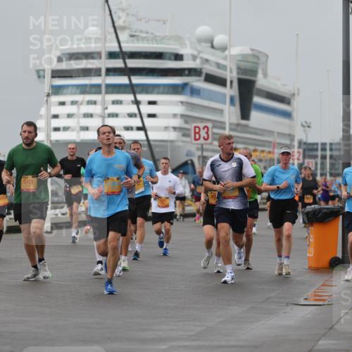 13.09.2026 - Kiel Lauf Andreas Tolksdorf http://msf.ph/oto/10480466 13.09.2026 11:54:29 Kiellinie 3 meine-sportfotos.de